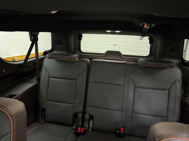 2025 GMC Yukon XL 4WD AT4