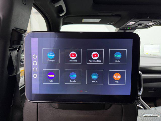2025 GMC Yukon XL 4WD AT4