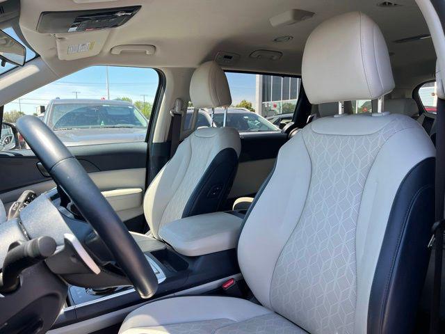 2025 Kia Carnival MPV EX