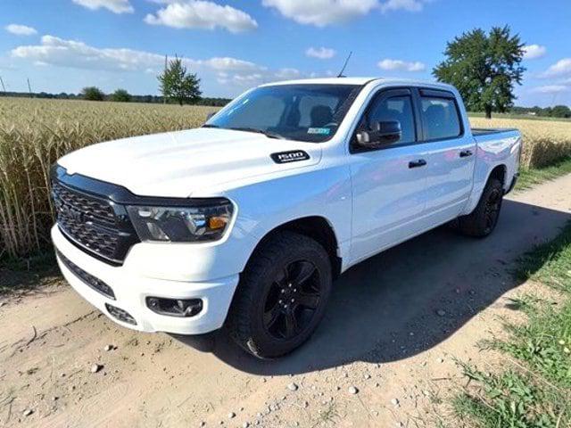 2024 RAM 1500 Big Horn Crew Cab 4x4 57 Box 2024 RAM 1500 Big Horn Crew Cab 4x4 57 Box