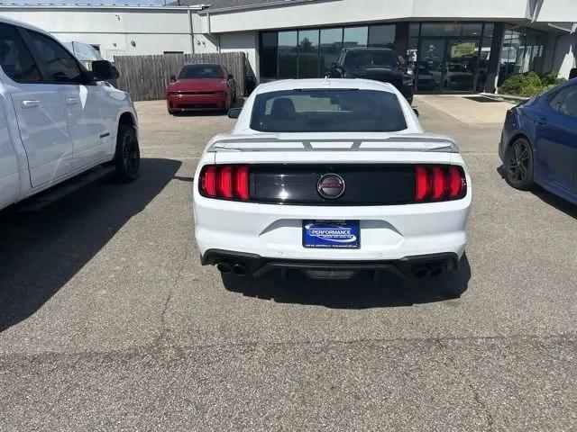 2022 Ford Mustang GT Premium Fastback