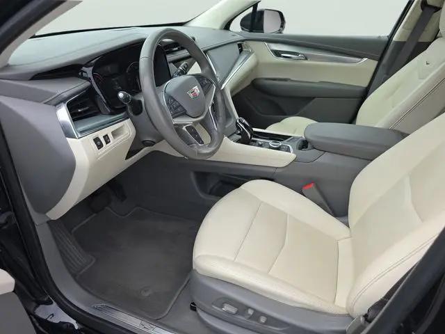 2022 Cadillac XT5 FWD Premium Luxury