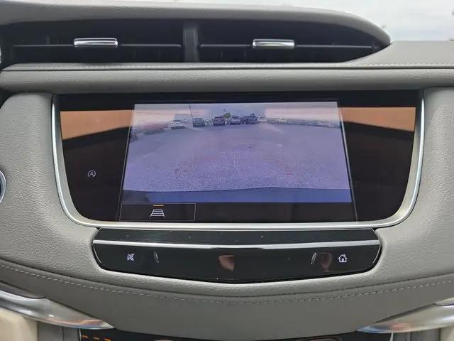 2022 Cadillac XT5 FWD Premium Luxury