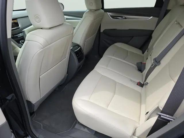 2022 Cadillac XT5 FWD Premium Luxury