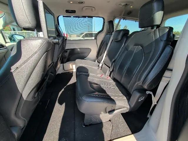 2019 Chrysler Pacifica Touring L Plus