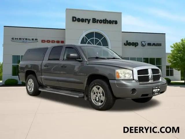 2006 Dodge Dakota SLT for sale in Iowa City, IA