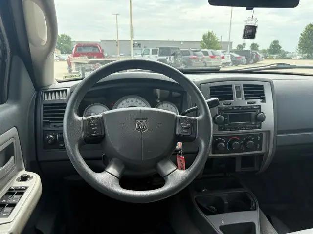 2006 Dodge Dakota SLT