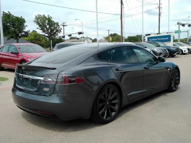 2016 Tesla Model S P90D