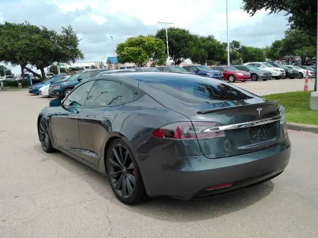 2016 Tesla Model S P90D
