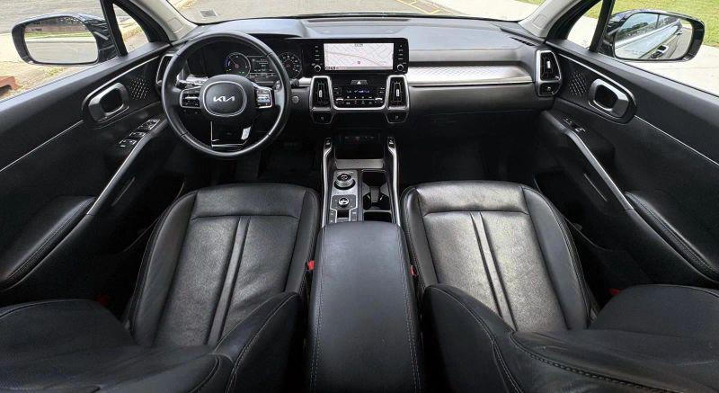2023 Kia Sorento Hybrid EX
