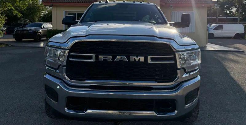 2022 Ram 5500 Tradesman/SLT/Laramie/Limited
