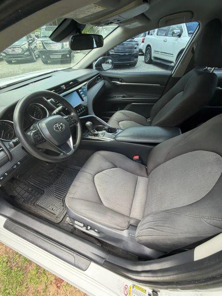 2019 Toyota Camry LE