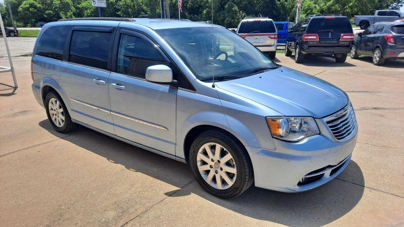 2013 Chrysler Town & Country Touring