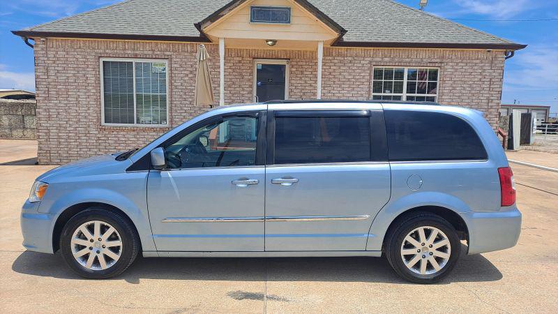2013 Chrysler Town & Country Touring