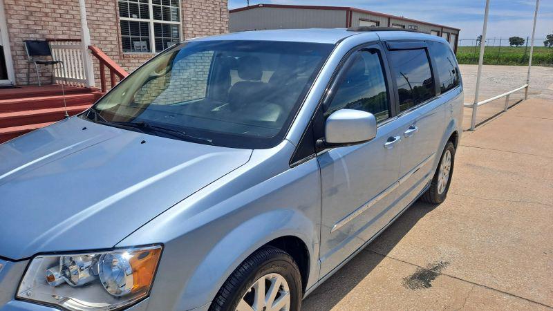 2013 Chrysler Town & Country Touring
