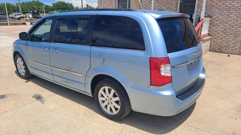 2013 Chrysler Town & Country Touring