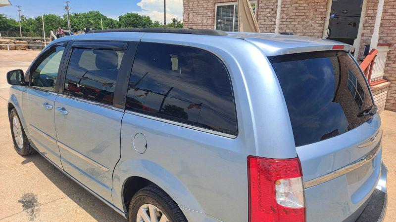 2013 Chrysler Town & Country Touring