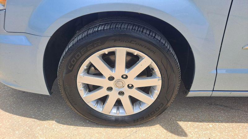 2013 Chrysler Town & Country Touring