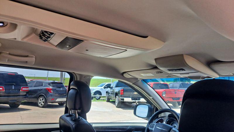 2013 Chrysler Town & Country Touring