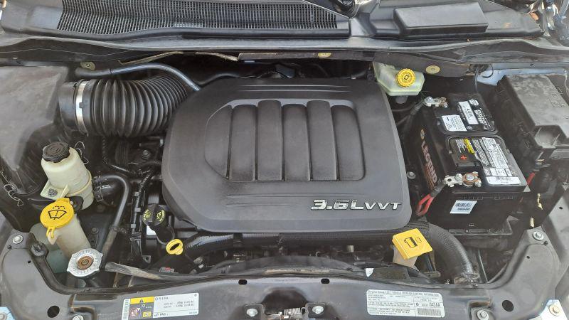 2013 Chrysler Town & Country Touring