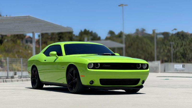 2015 Dodge Challenger R/T Shaker
