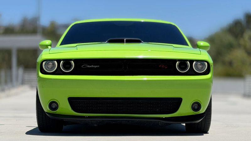 2015 Dodge Challenger R/T Shaker