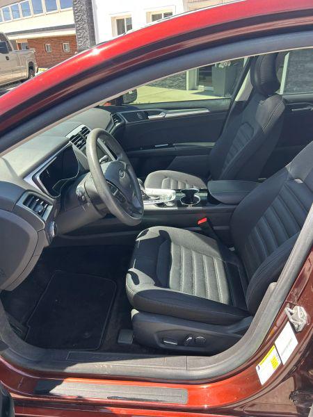 2015 Ford Fusion Hybrid SE