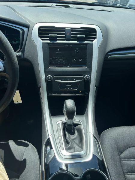 2015 Ford Fusion Hybrid SE