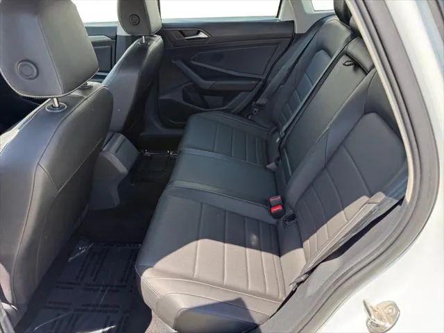 2023 Volkswagen Jetta 1.5T SE