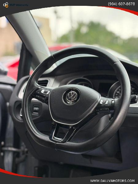 2017 Volkswagen Golf TSI S 4-Door
