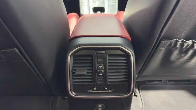 2020 Porsche Macan S