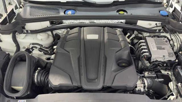 2020 Porsche Macan S