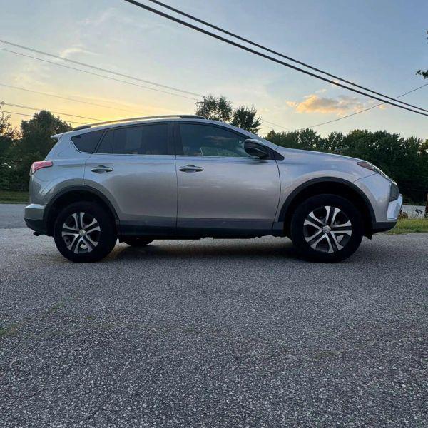 2016 Toyota RAV4 LE