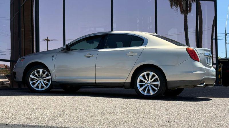 2009 Lincoln MKS Base