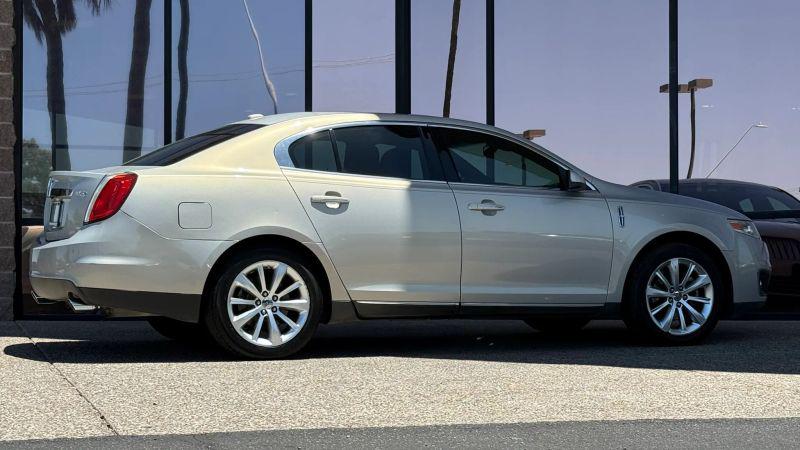 2009 Lincoln MKS Base
