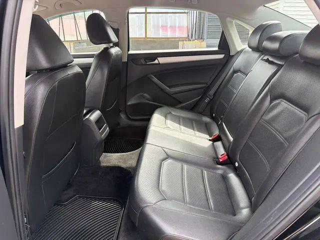 2012 Volkswagen Passat 2.5L SE