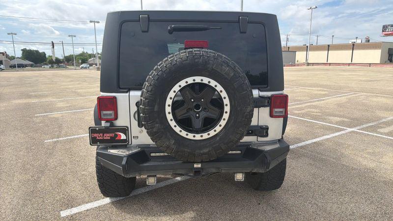 2012 Jeep Wrangler Unlimited Sahara