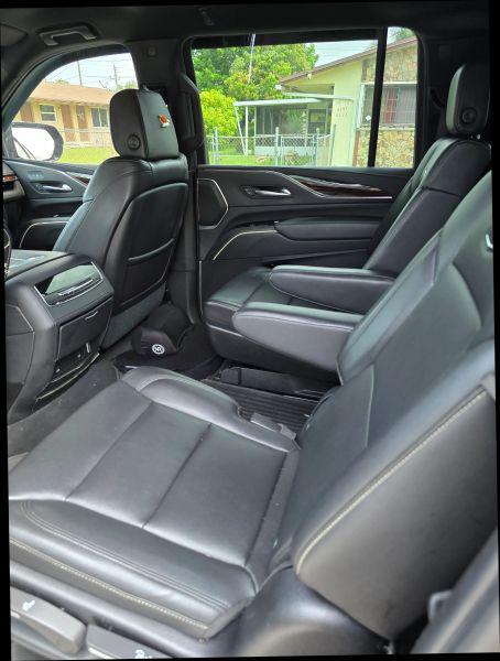 2021 Cadillac Escalade ESV 4WD Luxury