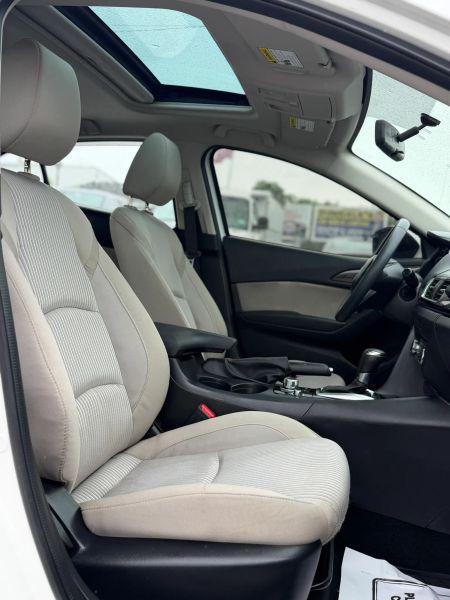 2015 Mazda Mazda3 i Touring