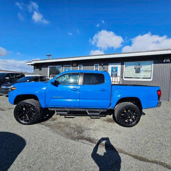 2020 Toyota Tacoma SR5 V6