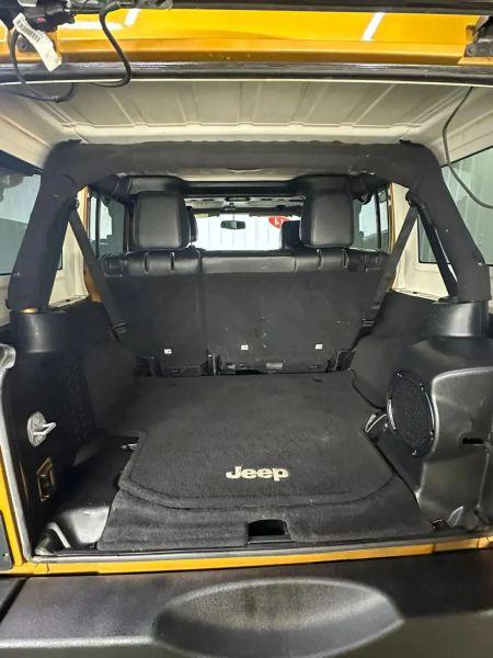 2014 Jeep Wrangler Unlimited Altitude