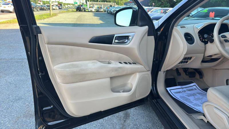 2015 Nissan Pathfinder S
