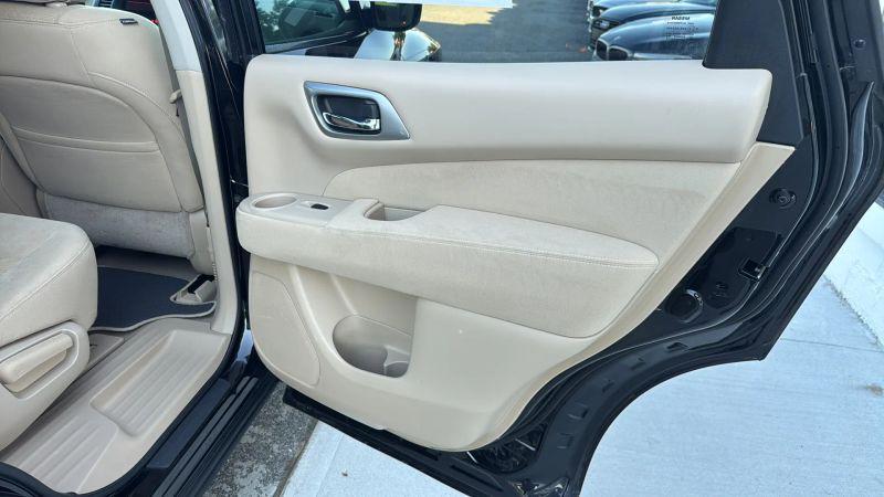 2015 Nissan Pathfinder S