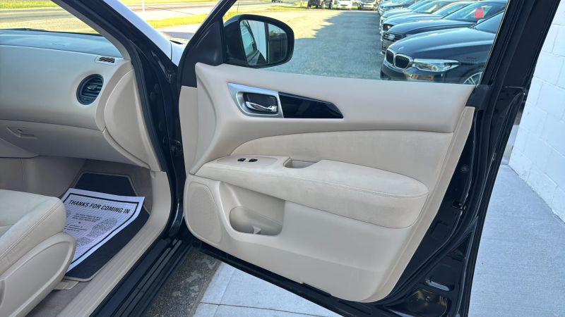 2015 Nissan Pathfinder S