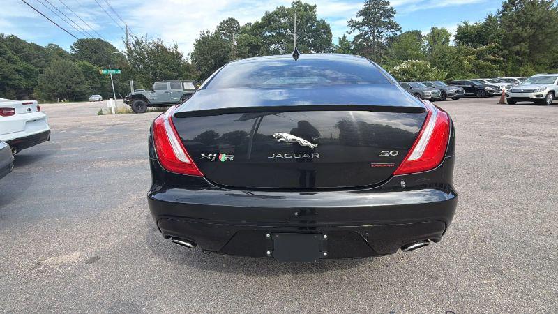 2017 Jaguar XJ R-Sport