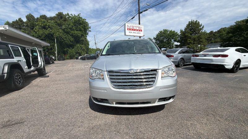 2010 Chrysler Town & Country Touring Plus