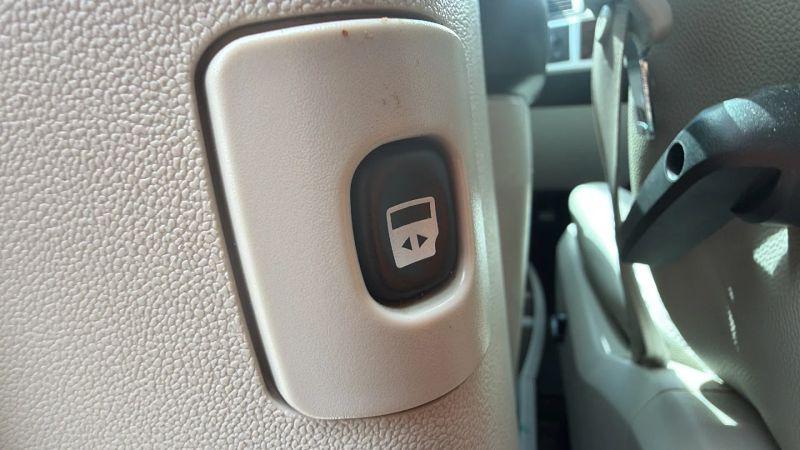 2010 Chrysler Town & Country Touring Plus