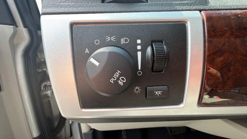2010 Chrysler Town & Country Touring Plus
