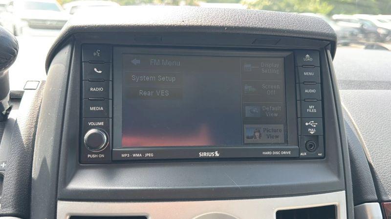 2010 Chrysler Town & Country Touring Plus