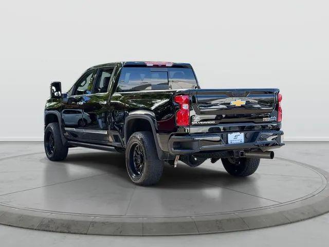 2024 Chevrolet Silverado 2500HD 4WD Crew Cab Standard Bed High Country